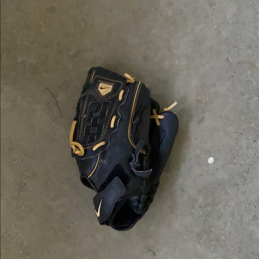 New baseball glove